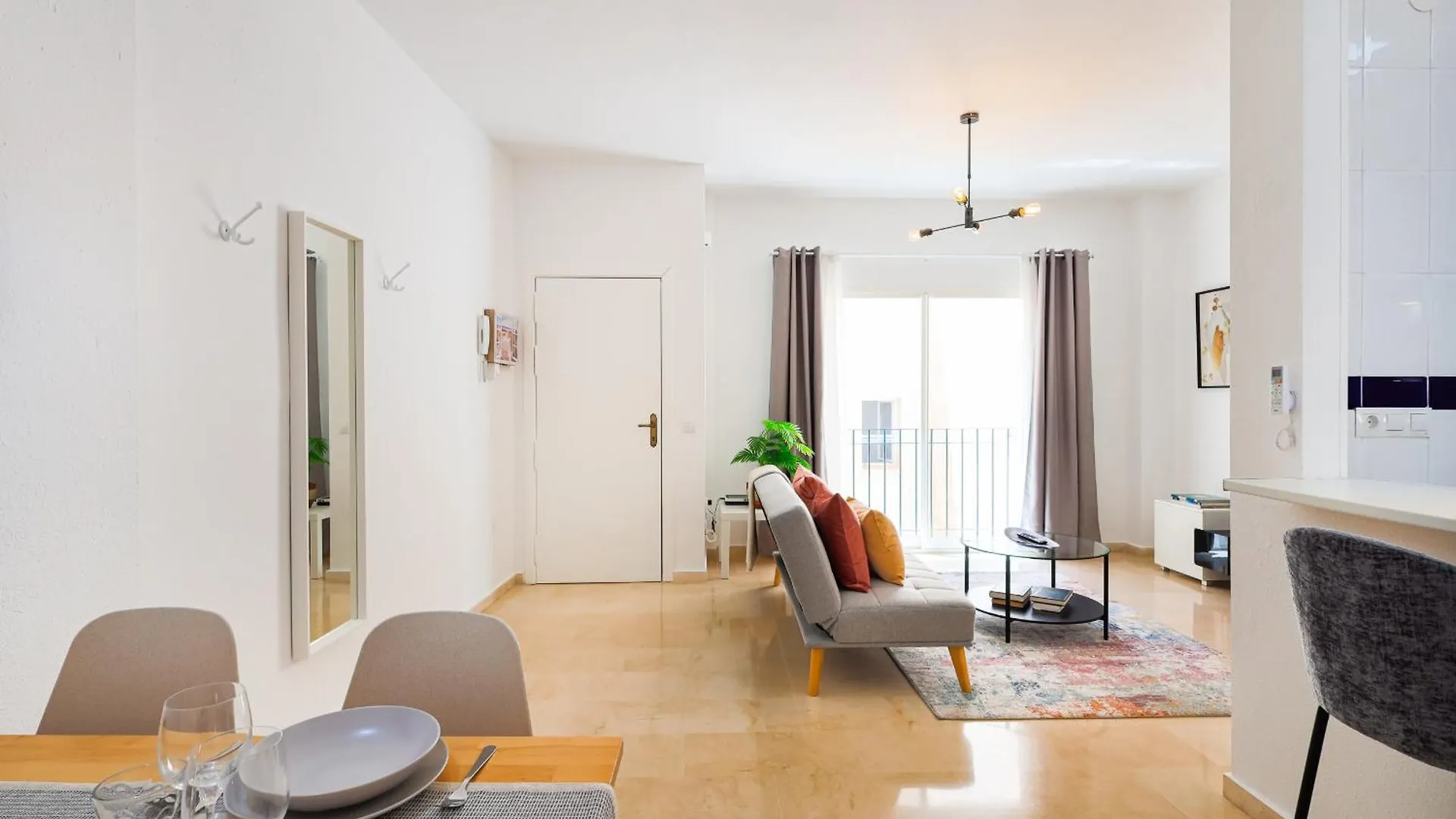 C35 Modern Apt In Downtown Malaga 0*,