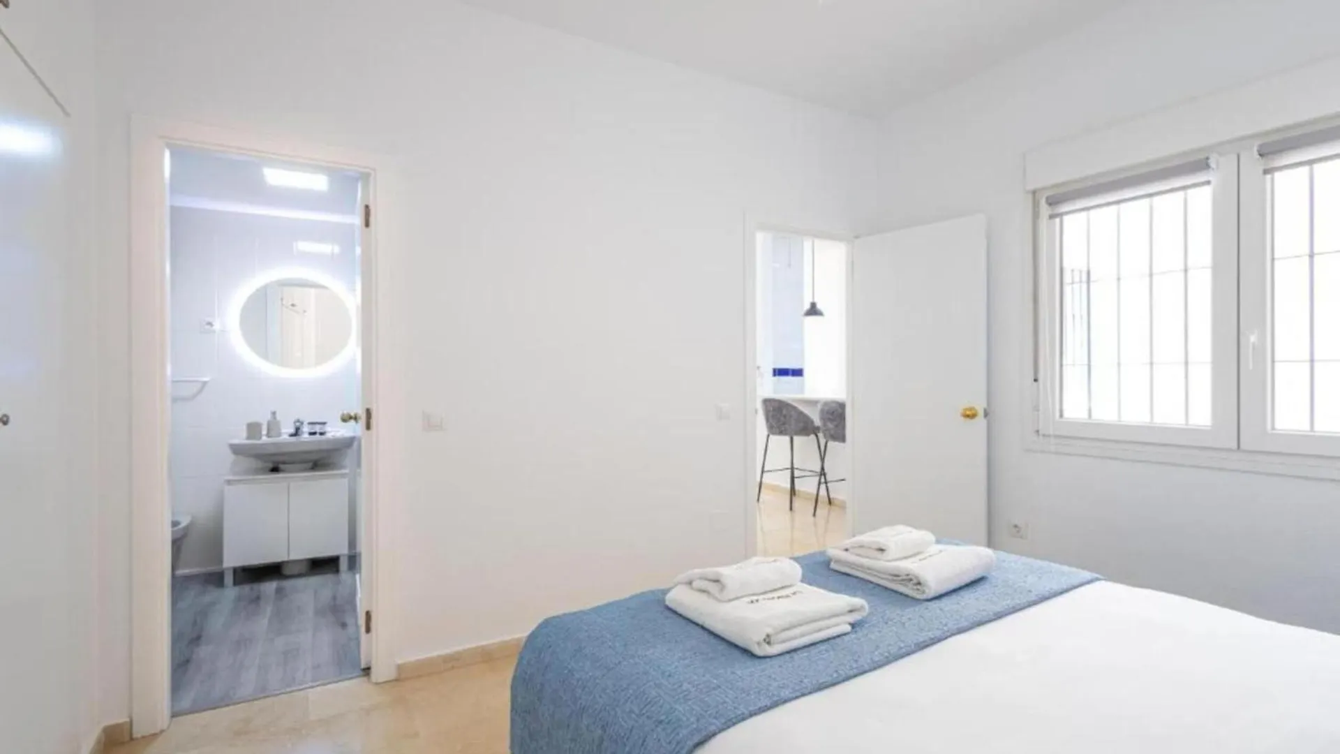C35 Modern Apt In Downtown Malaga Spain